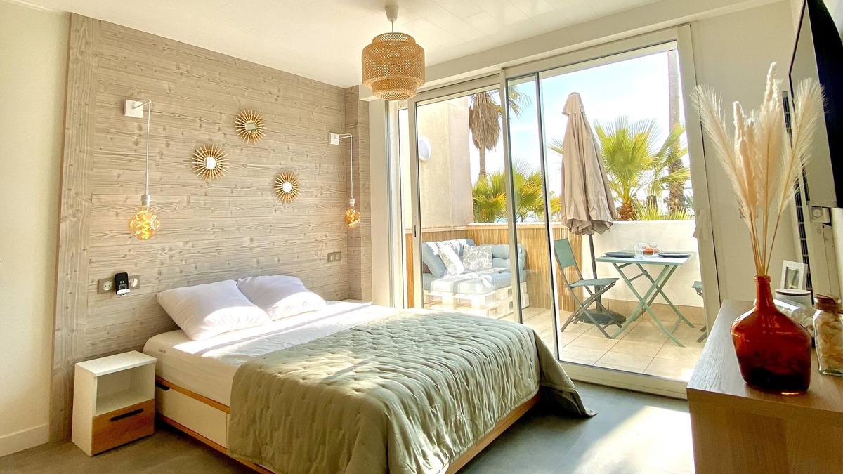 Canale-di-Verde Apartment | Waterfront Studio