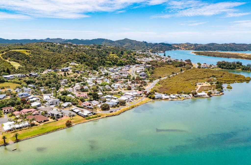 Ngunguru House | Waterfront Sunsets Studio