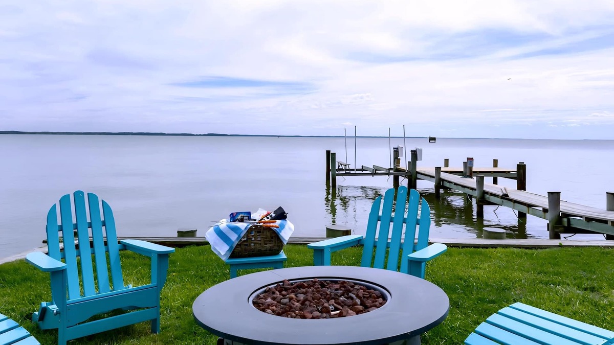 Tilghman House | Waterfront Tilghman Retreat with Dock, Fire Pit & Sunsets
