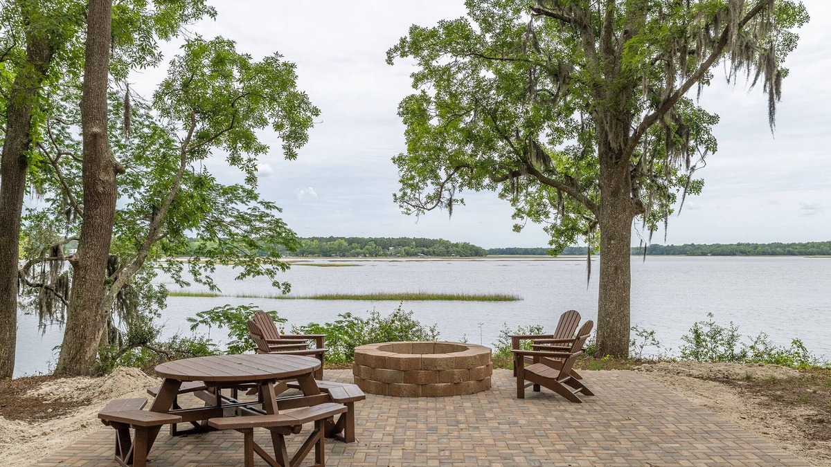Seabrook House | Waterfront Tiny Home 1bedroom
