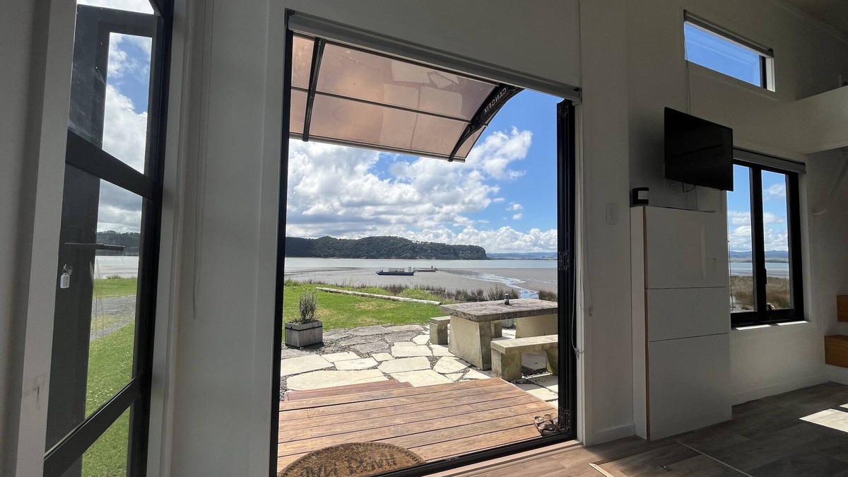 Kawhia Cottage | Waterfront Tiny House on Kawhia Harbour.