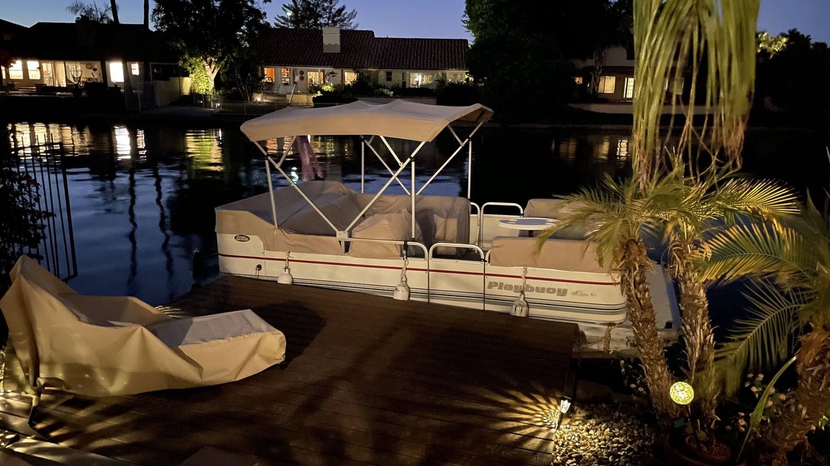 The Islands House | Waterfront Townhouse in Gilbert