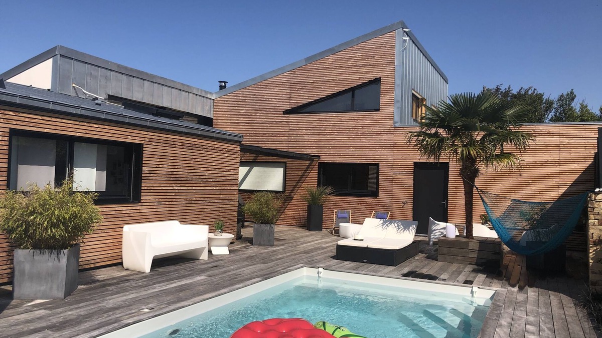 Kerlouet House | Waterfront villa with pool and jacuzzi