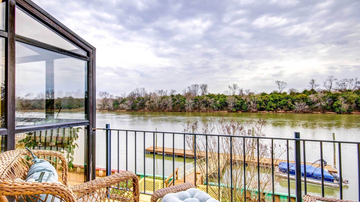 Augusta House | Waterfront Vacation Rental on Savannah River!