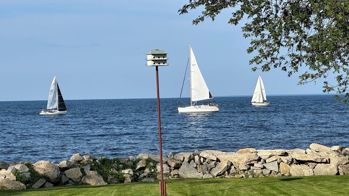 Menominee House | Waterfront View Lake Michigan - Available Dates for late Summer & Fall Y'all