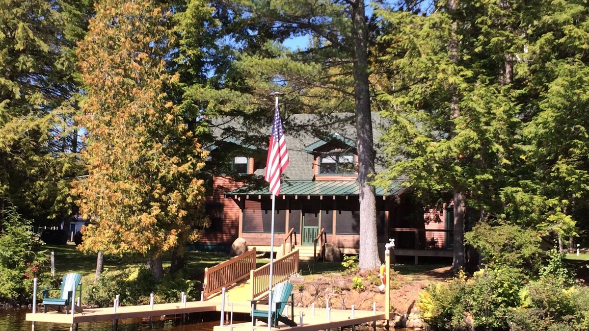 Saranac Lake House | Waterfront year-round lodge surrounded by magnificent lakes and mountains