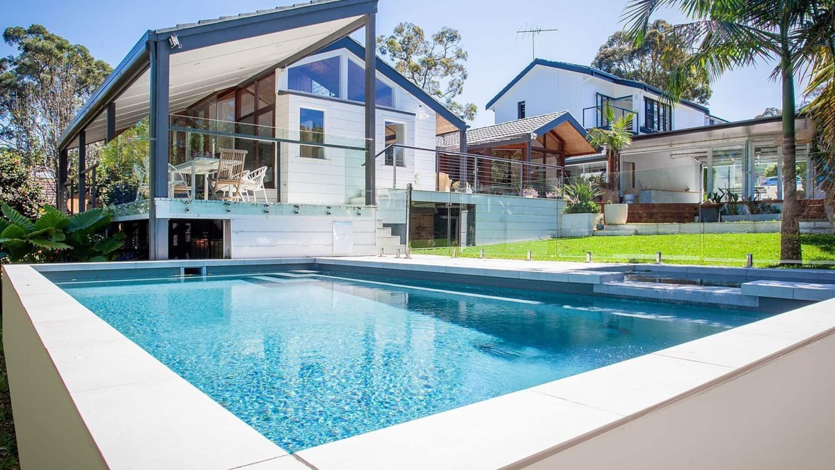 Riverview House | Waterlily Villa, Riverview IH