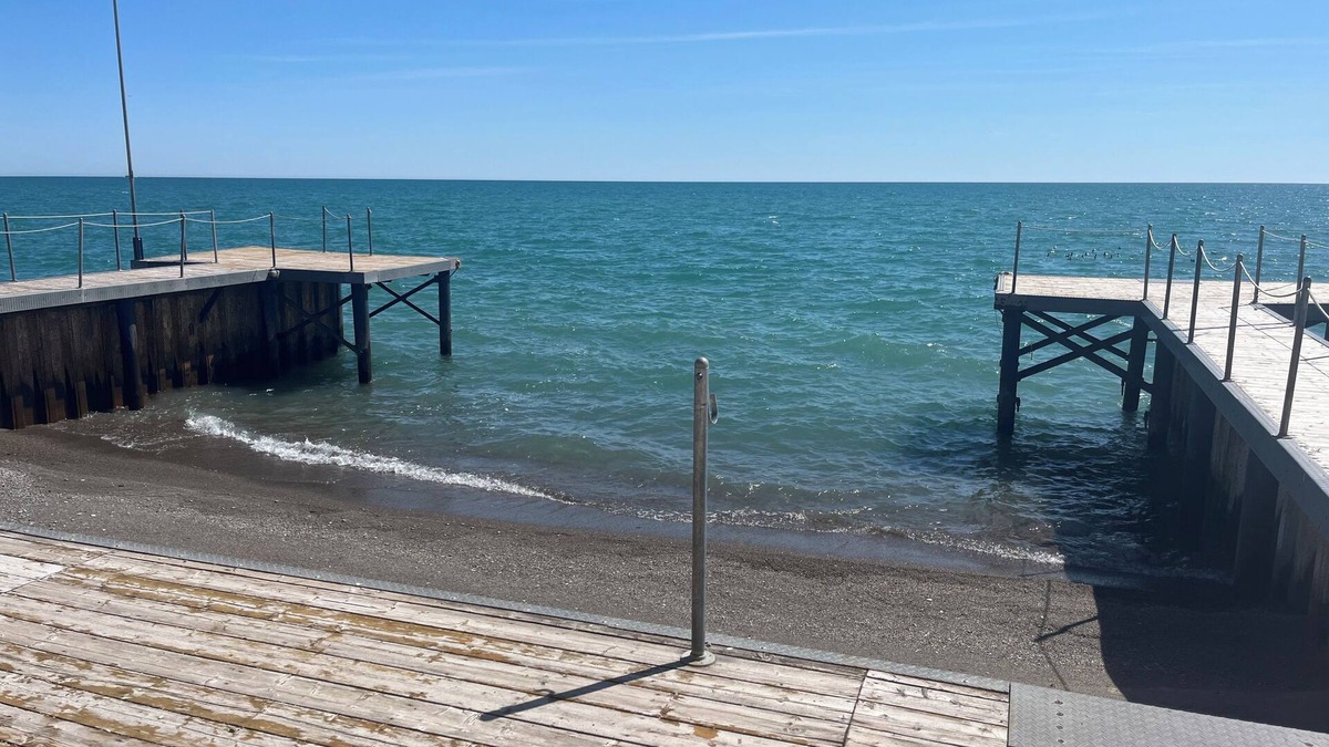 Harwich House | Water’s Edge RetreatnEnjoy your own private waterfront home!