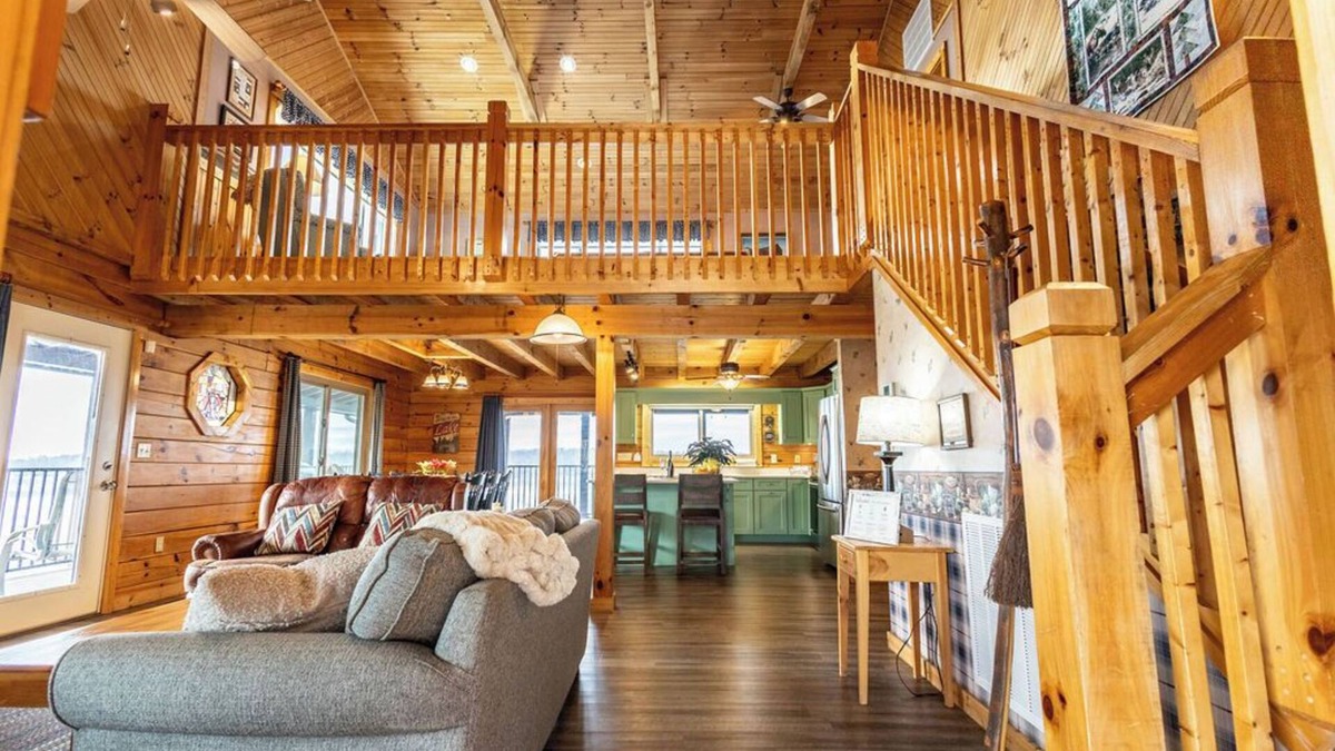 Dandridge Cabin | Waters Edge
