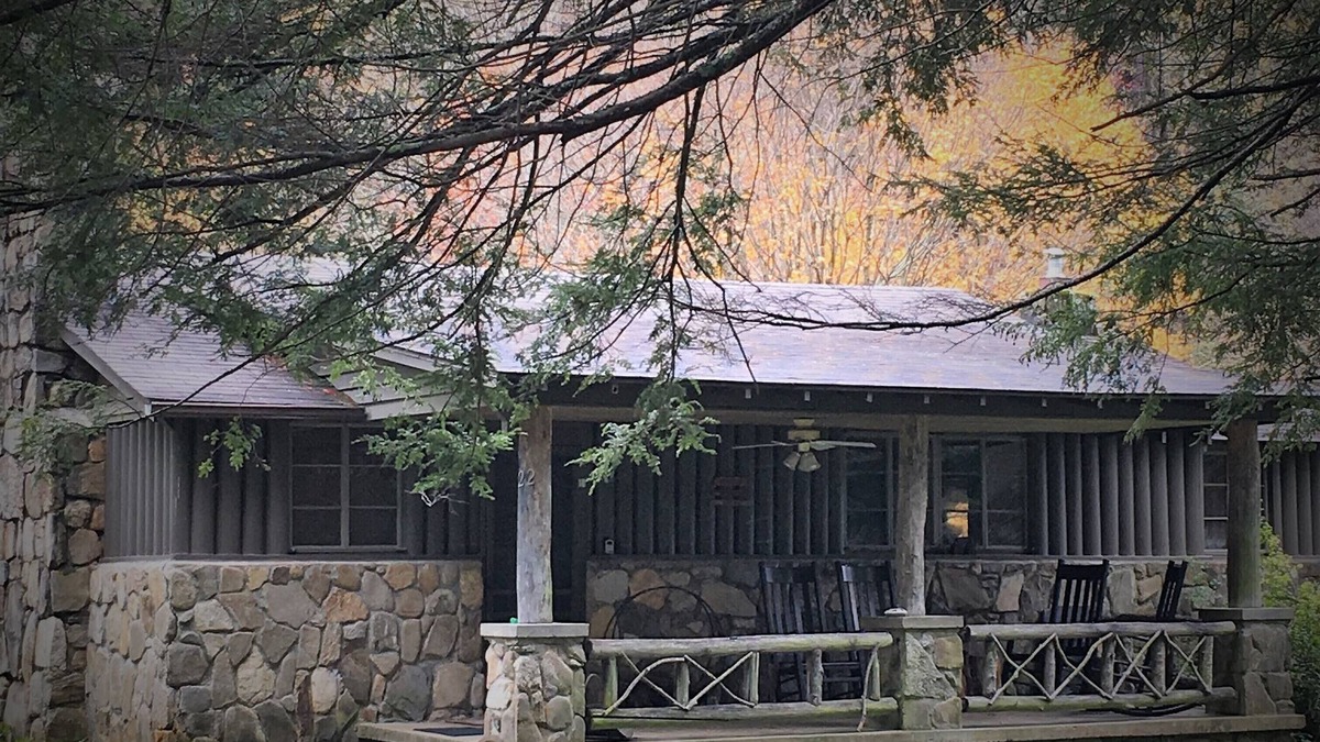 Canton Cabin | Waterstone Cottage - Escape to the Mountains!