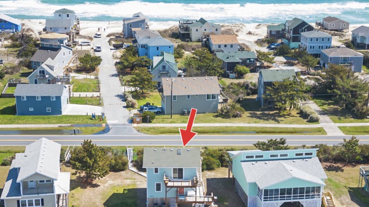 South Nags Head Cottage | Wave Watcher - Amazing Ocean and Sound Views - One minute walk to the beach!