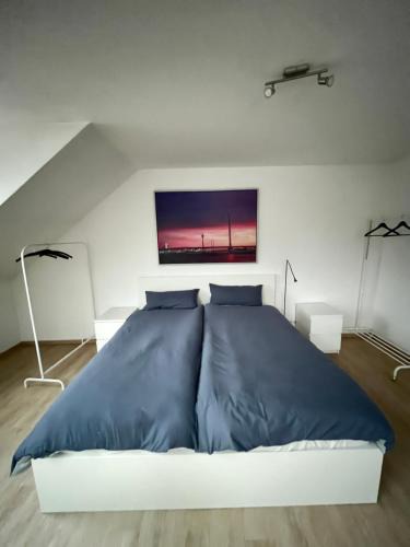 Unterbilk Apartment | Wavefront Oasis:Traumhafte Suite