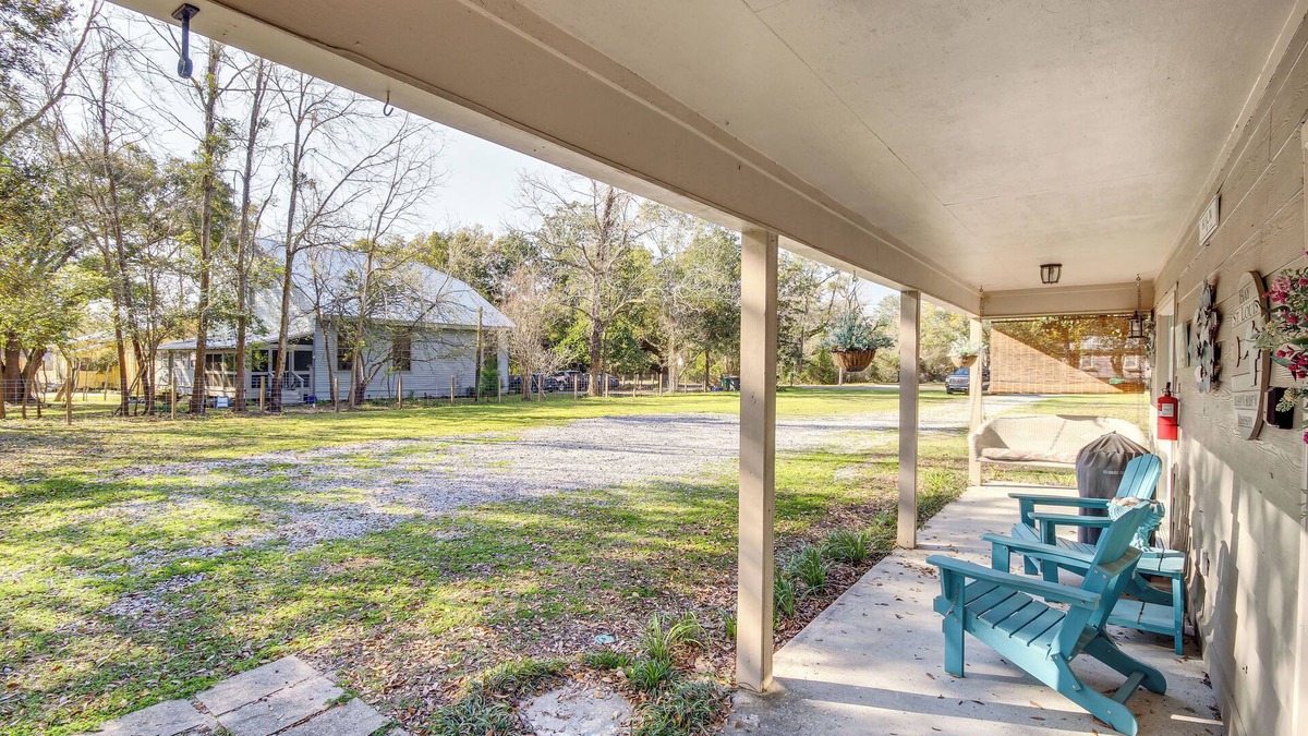 Waveland Cottage | Waveland Retreat w/Yard: Walkable Location