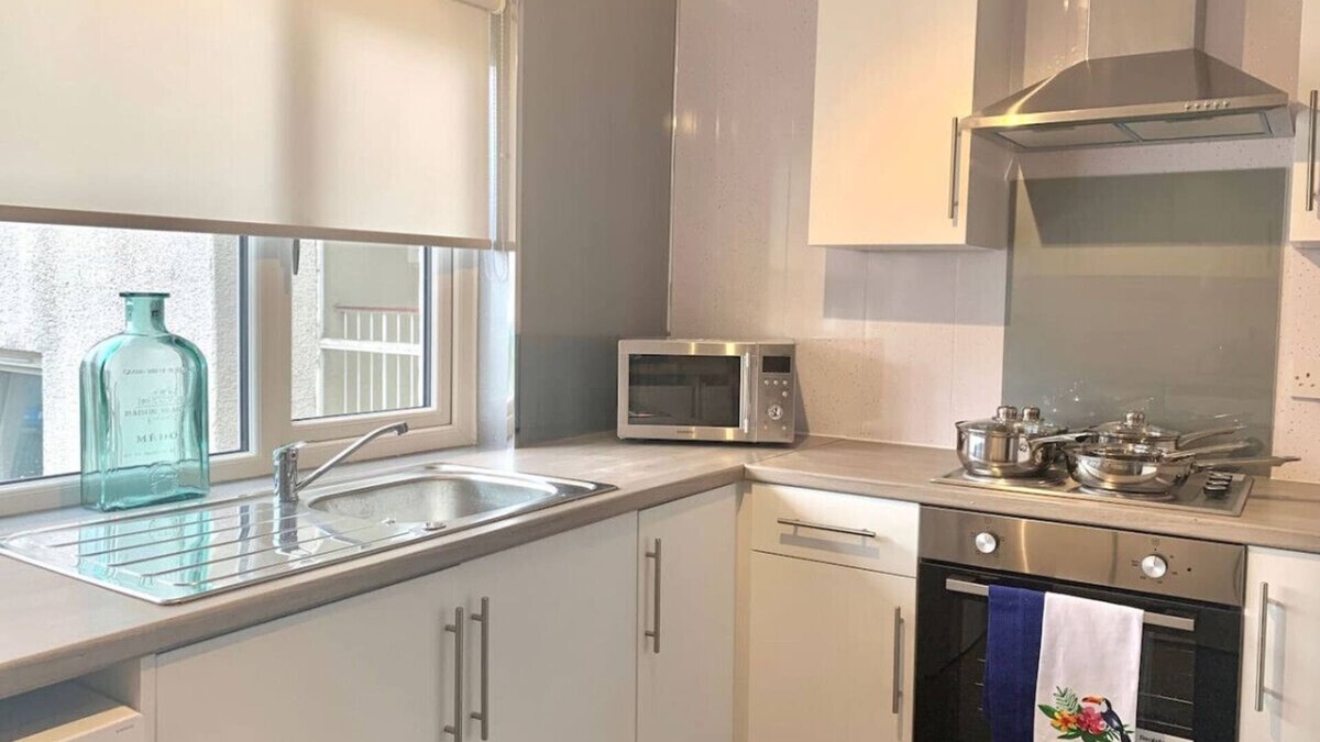East Kilbride Apartment | Waverley Apartment - stunning apartment in East Kilbride