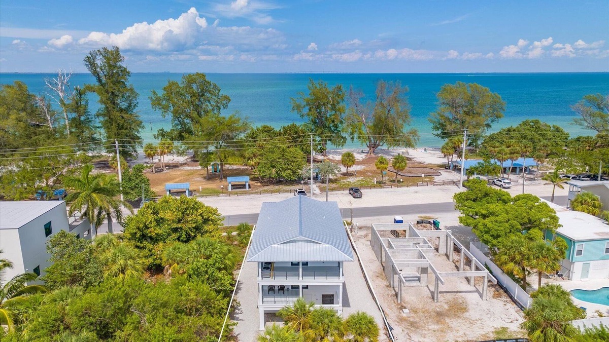 Anna Maria House | Waves- steps from the beach with a water view