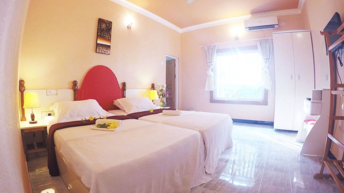 Himmafushi House | Wavoe Inn Guest House, Pearl Of Kaafu Atoll
