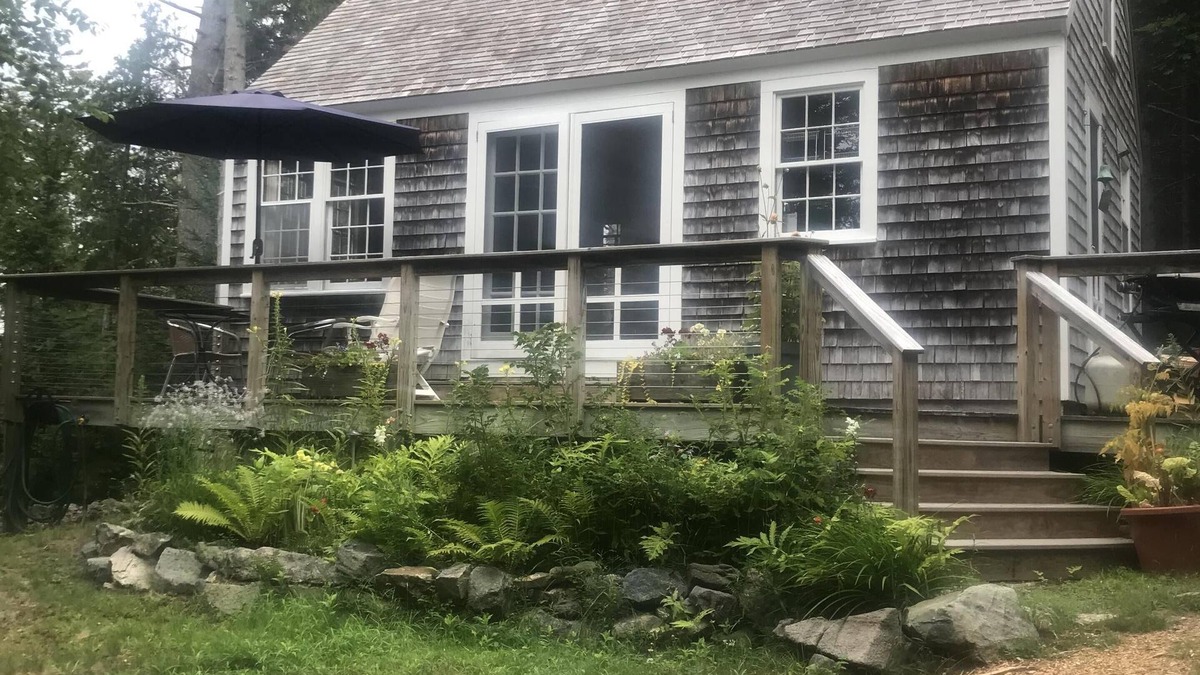 Seal Cove Cottage | WE DO NOT ACCEPT 2026 RESERVATIONS UNTIL JANUARY