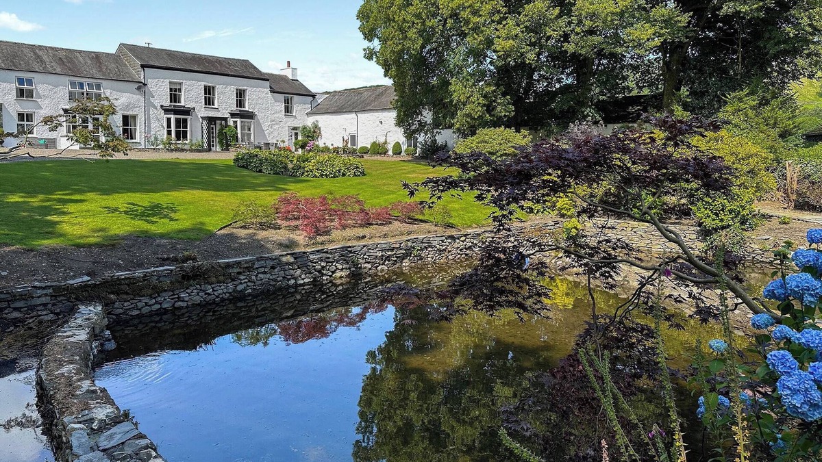 Lowick Cottage | We love this elegant 18th-century property, set in beautiful grounds and woods.