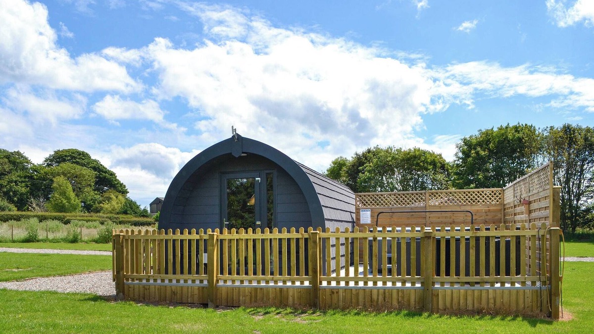 Filey Cottage | We love this family friendly pod with private hot tub.