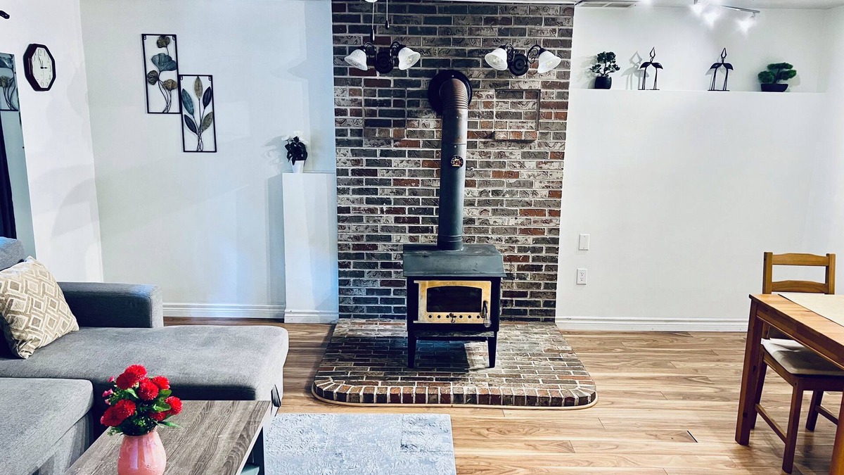 Lower Sackville House | “ We respect your living”