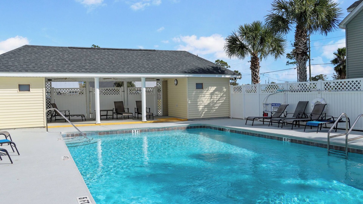 Palms House | We❤️Snowbirds-Close to Beach-The Palms 13B🌊
