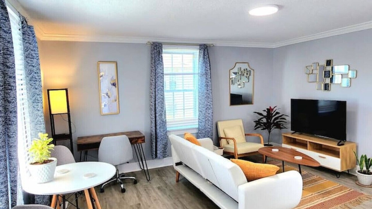 Columbia Condo | WECO's Weekend Sabbatical