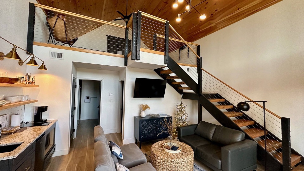 Gatlinburg - Pigeon Forge Cottage | Weekday Special as Low as $99 - 5