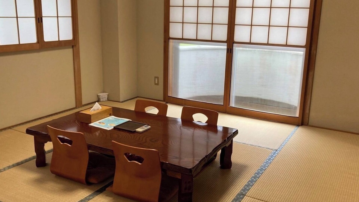 Shiso RV Rental | Weekdays Pets allowed Hotel room attached to s/Shiso City Hyōgo