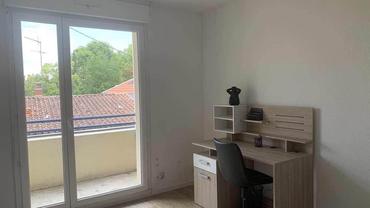 Victor Hugo - Saint-Augustin Apartment | WEEKLY STUDIO NEAR BORDEAUX