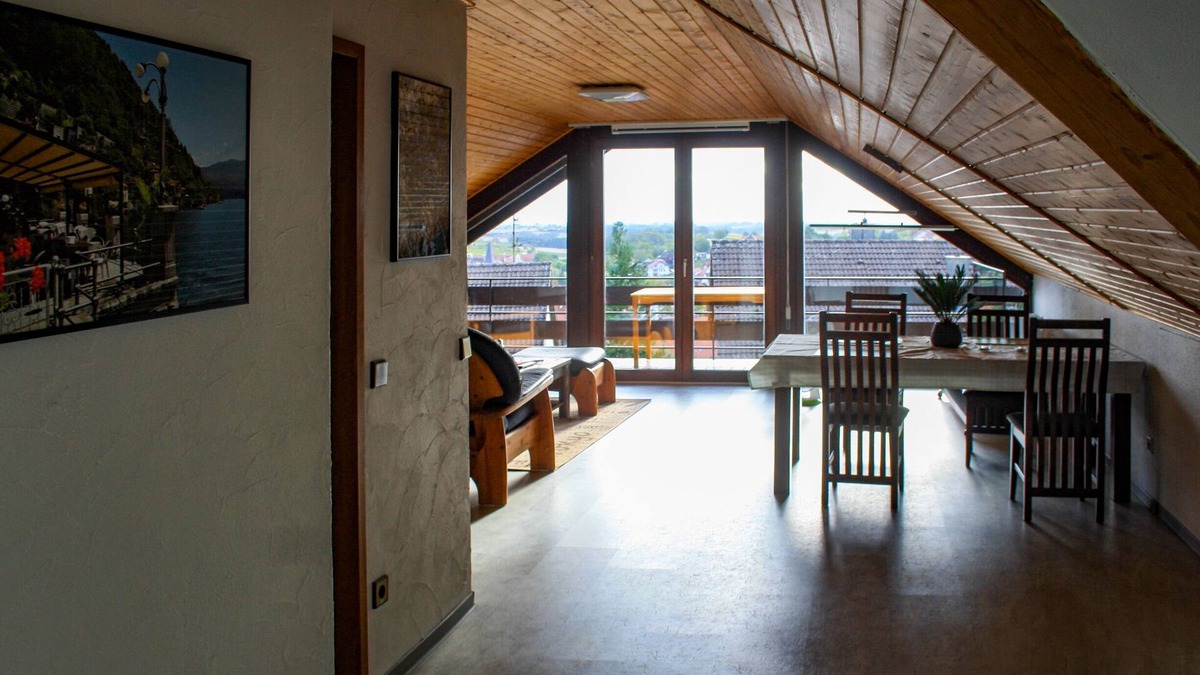 Oberotterbach Apartment | Weitblick - holiday apartment/above the roofs of Oberotterbach