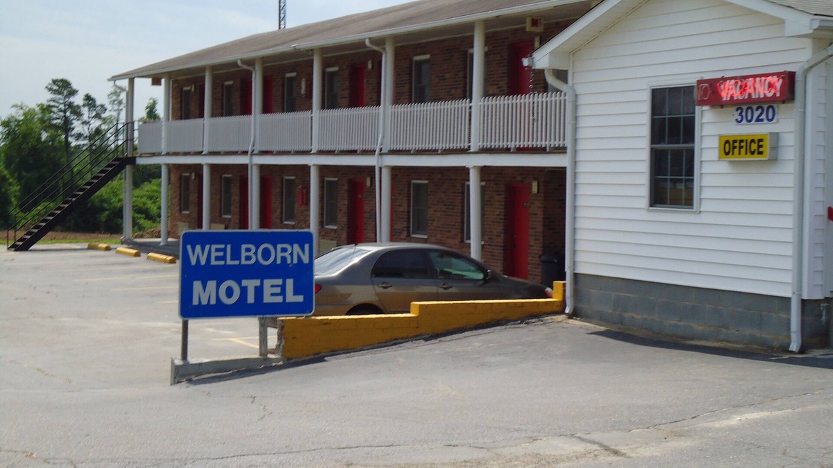 Hamptonville Hotel | Welborn Motel
