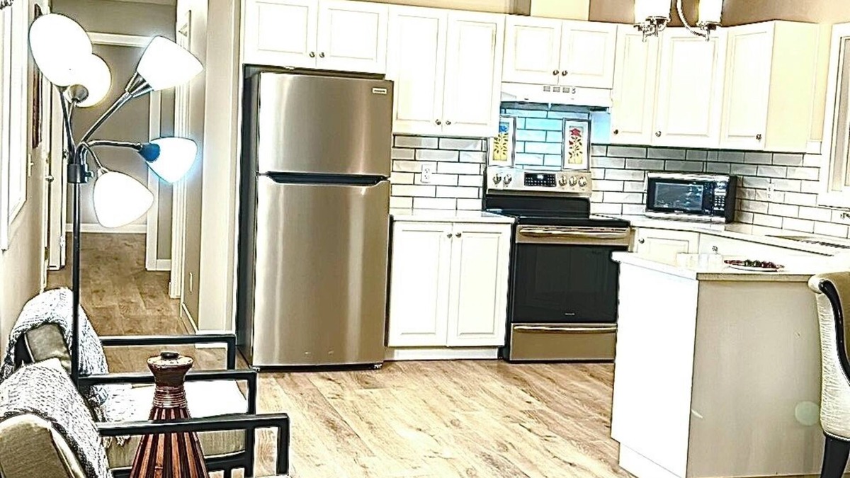 Coaldale House | Welcome - Available for booking 1Bed 2Bath comfortable Coaldale Home.