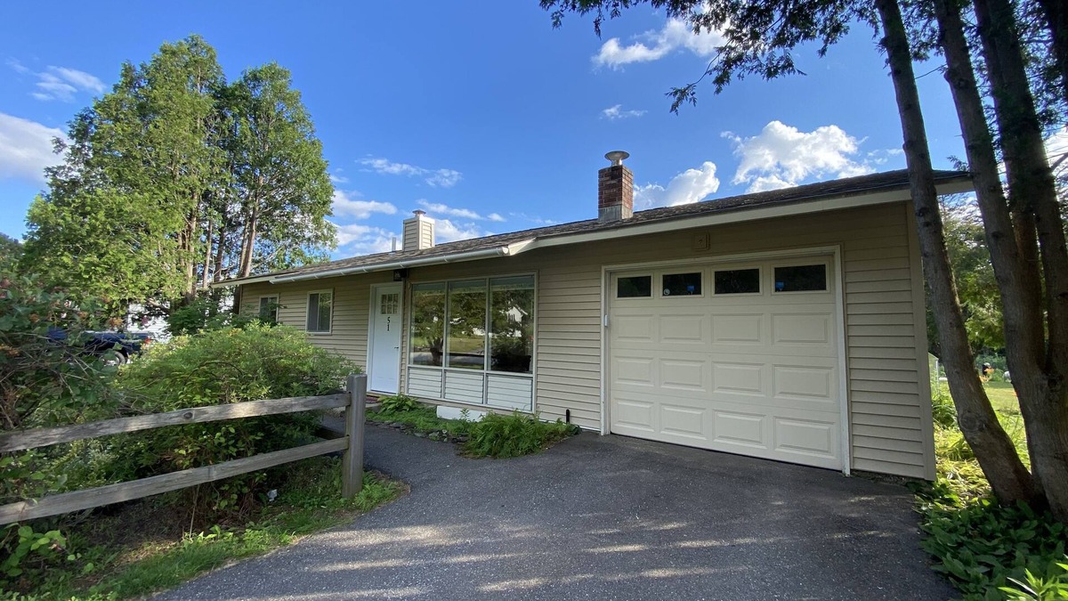 Littleton House | Welcome home in a welcoming town!