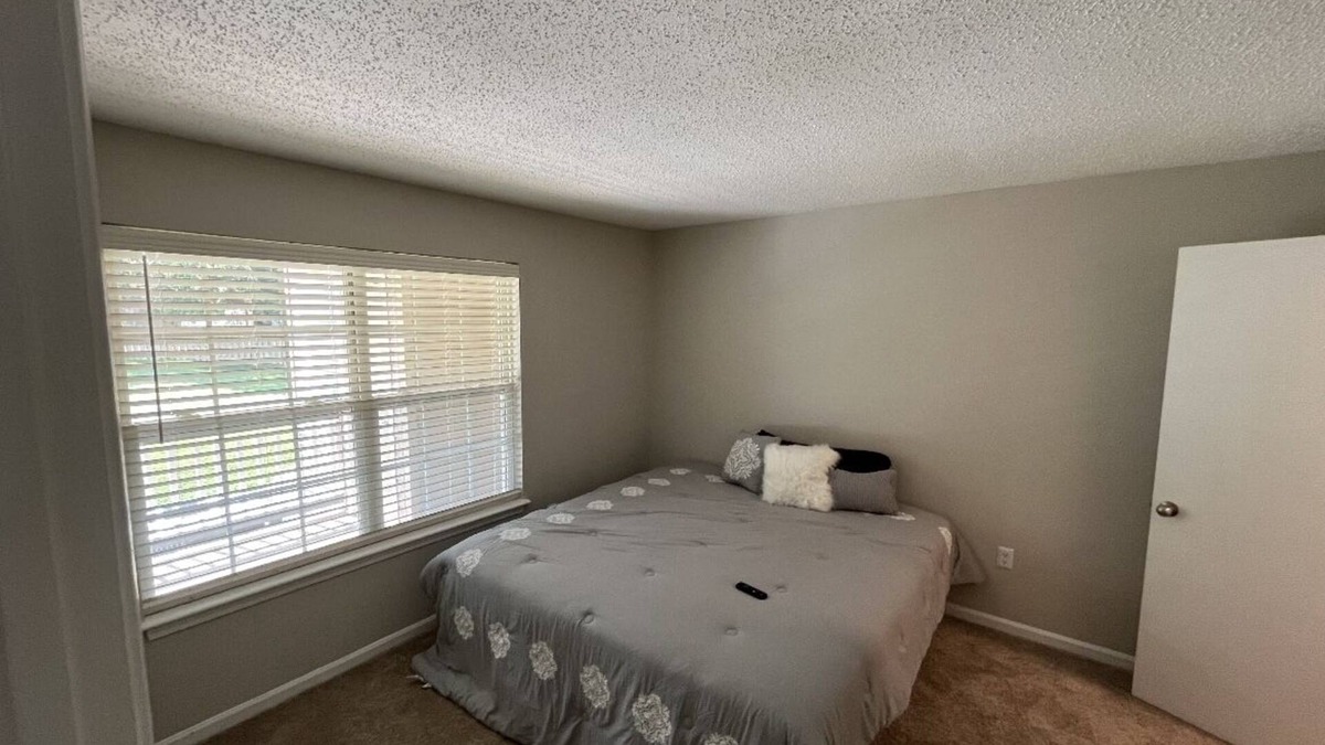 Wade Hampton Apartment | Welcome home nCozy one bed one bath nWith fire place