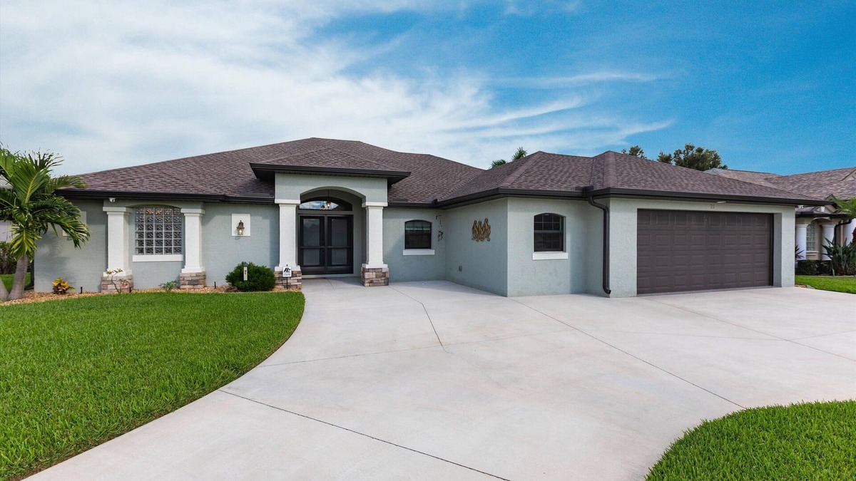 White Marsh House | Welcome Home to Your Sunset Retreat in Beautiful Rotonda West!