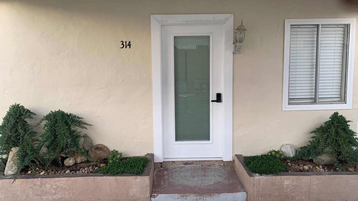 Placentia House | Welcome to a newly renovated 2 Bed/2 Bath home, in North Orange County.