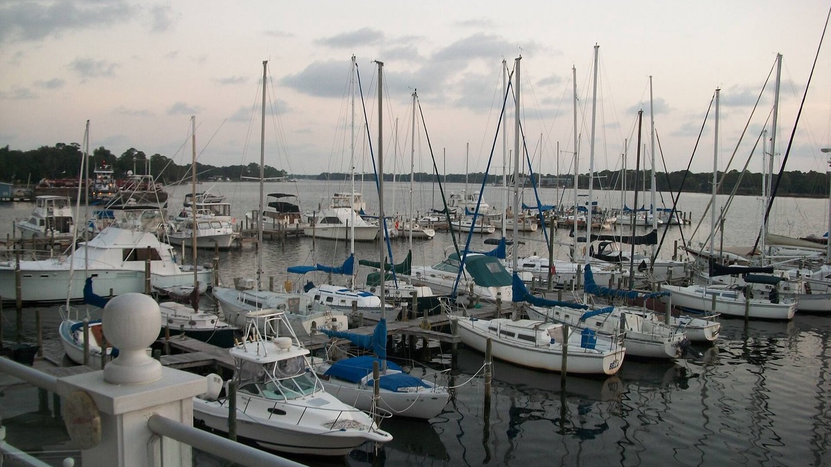 Niceville Condo | Welcome to a Salior's Dream!