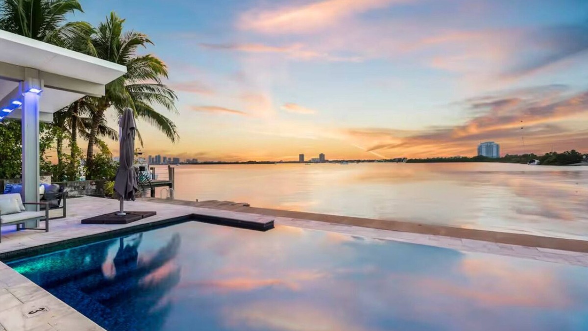 North Bay Village House | Welcome to Bayfront Tranquility Luxury Retreat!nEscape to paradise