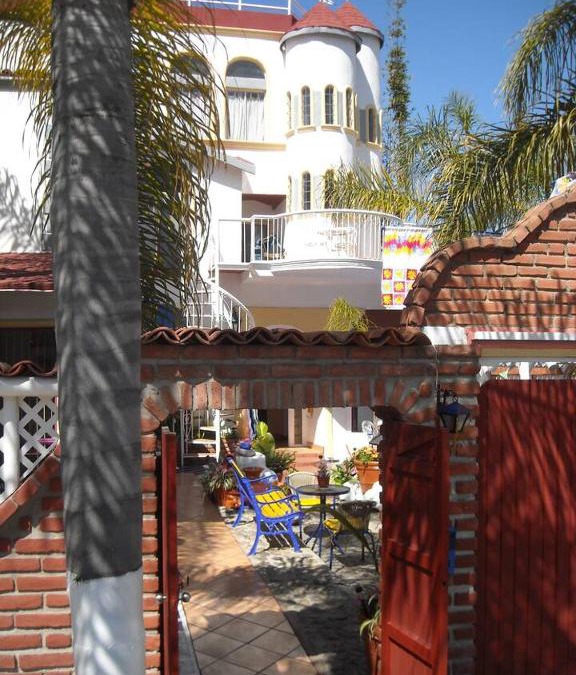 Playas Coronado Villa | Welcome to Casa Viva Mexico 3-bedrooms 2-bathroms 6-Guests close to Shoping Center & Beach
