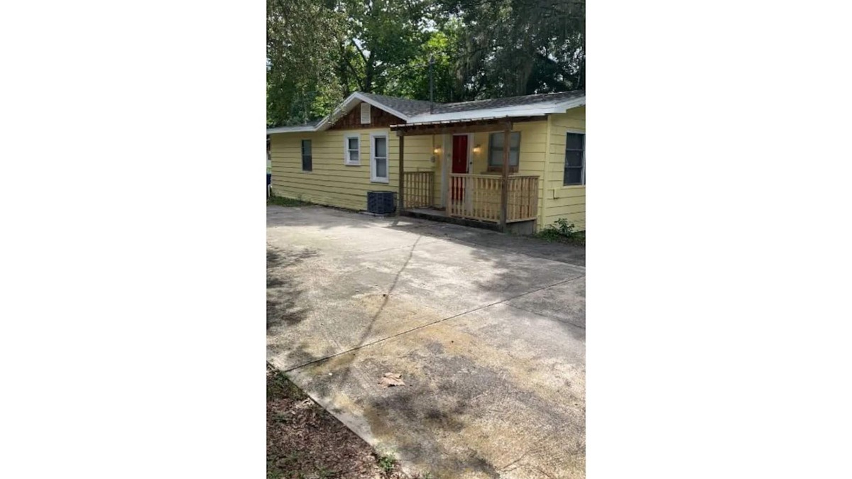 Brooksville Cottage | Welcome to Gumby's Cottage in Nobleton, FL 34661! Just 11 miles from Brooksville