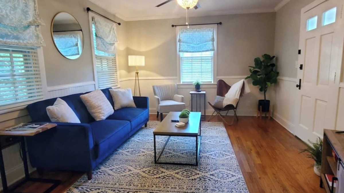 Columbus House | Welcome to Hilltop Cottage!