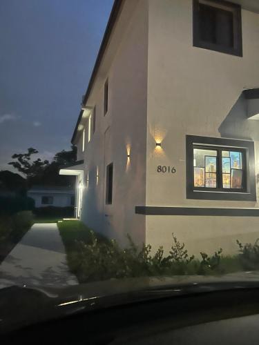 West Little River House | Welcome to Miami!