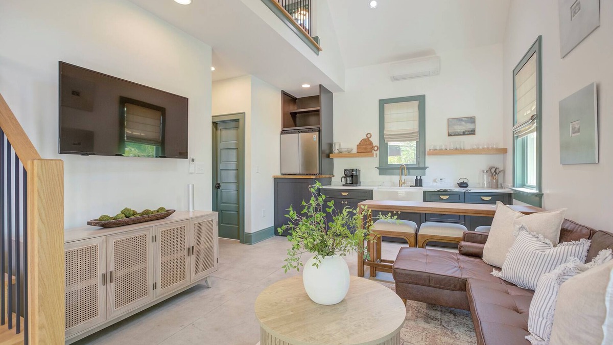 Wilmore Condo | Welcome to Mint & Park – Guest House