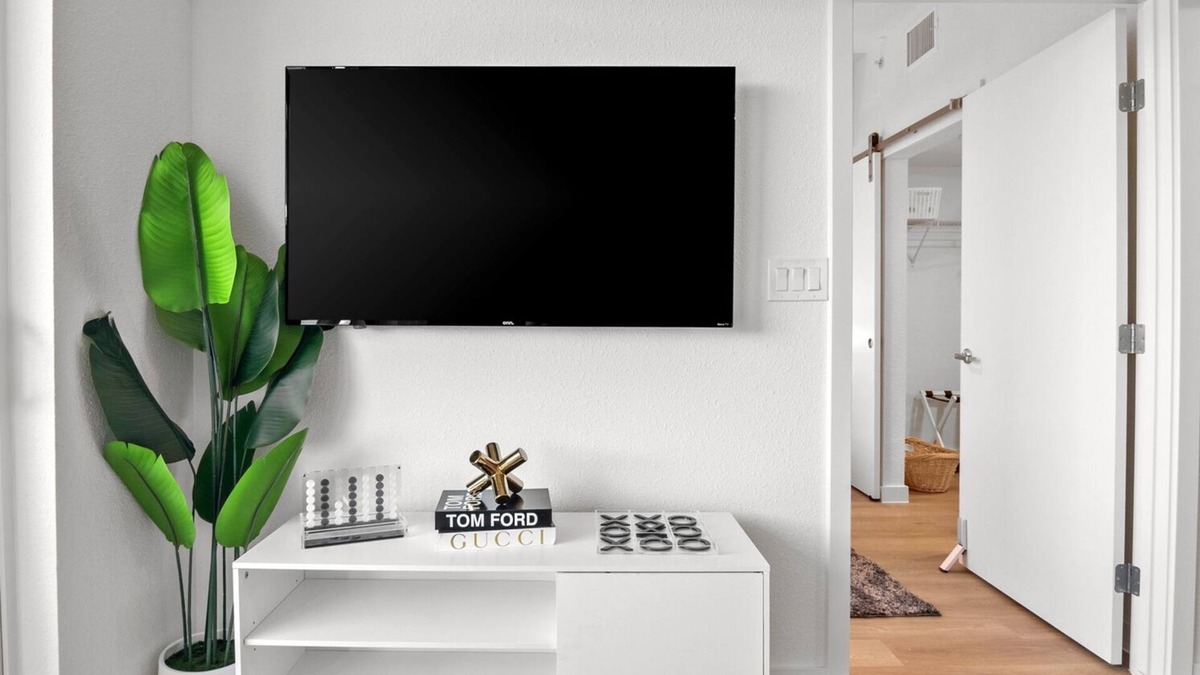 Addicks Apartment | Welcome to our cozy 1-bedroom apartment in the Med District. Lone Star Retreat