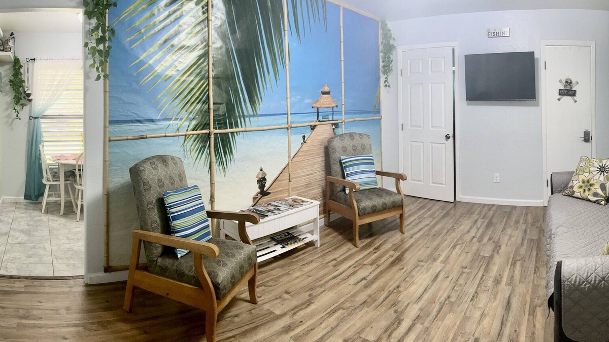 Aransas Pass House | Welcome to our Little Minnow! Perfect for beachgoers, fishermen, and vacation!