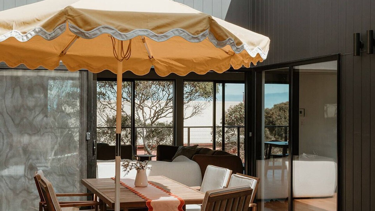 Newland House | Welcome to Salty Brush, indulge in luxury at Vivonne Bay.