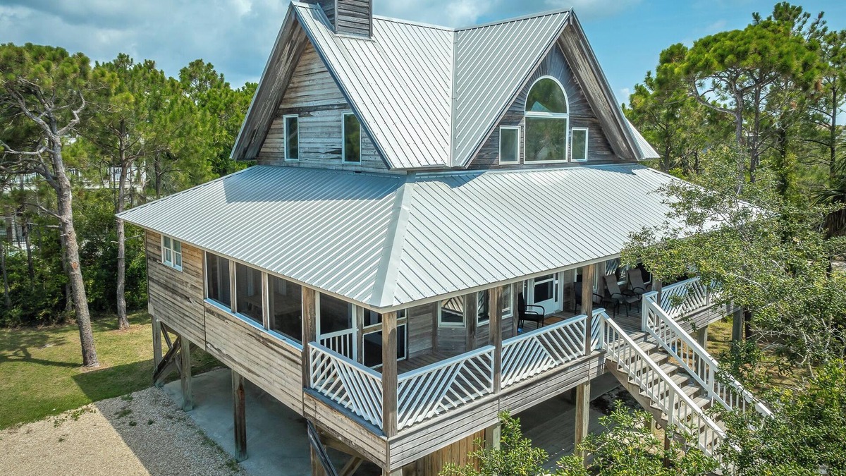 Plantation House | Welcome to Sun Treader!
