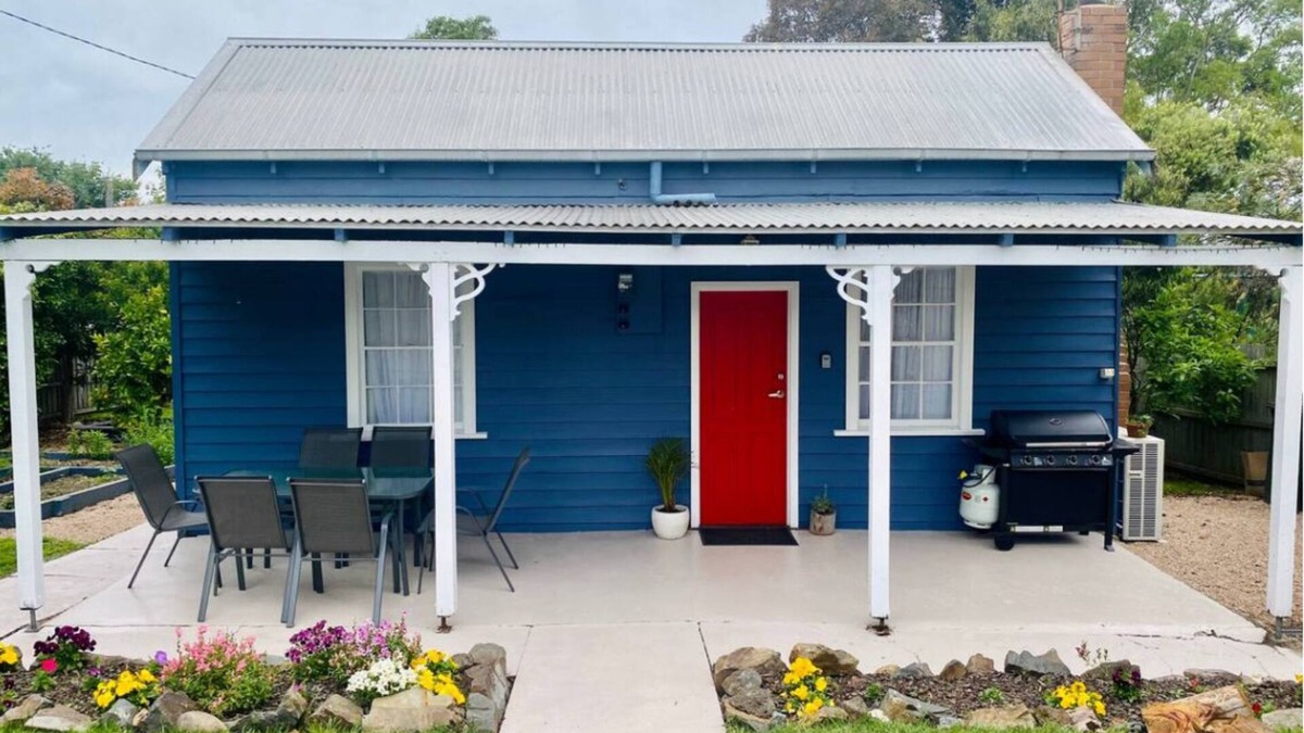 Orbost House | Welcome to The Blue Cottage - Orbost