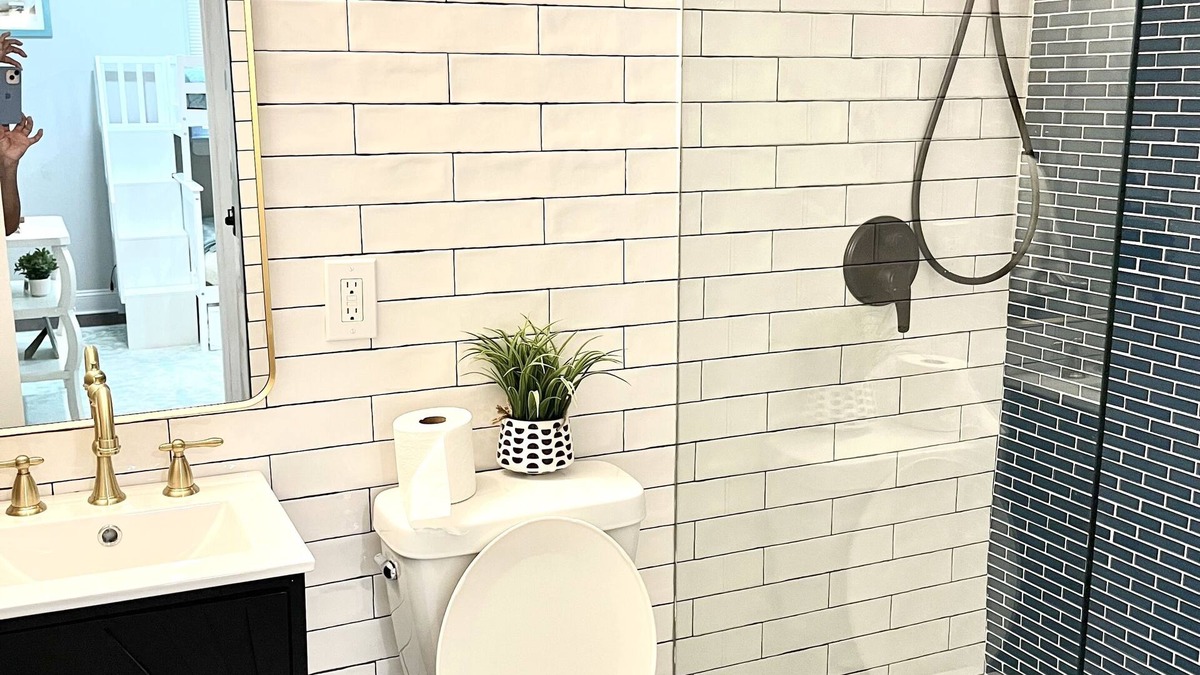 Idylwood Condo | Welcome to "The Happy Haven". Located in the heart of the city.