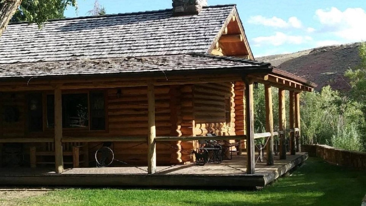 Dubois Cabin | Welcome to the Log Lodge
